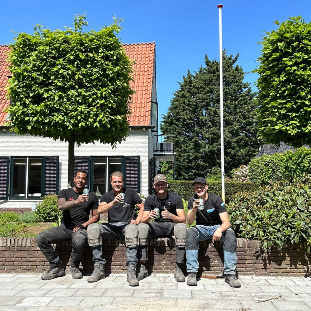 Stratenmakers van Denz Bestratingen in Alkmaar voor bestrating aanleggen